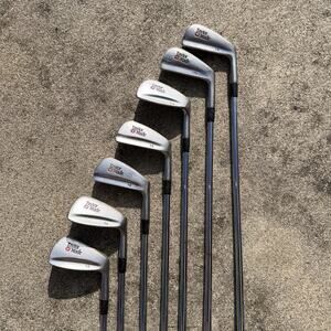 TaylorMade T-D TOUR PREFERRED 7 Pcs Iron Set Right Handed Stiff Steel Shafts